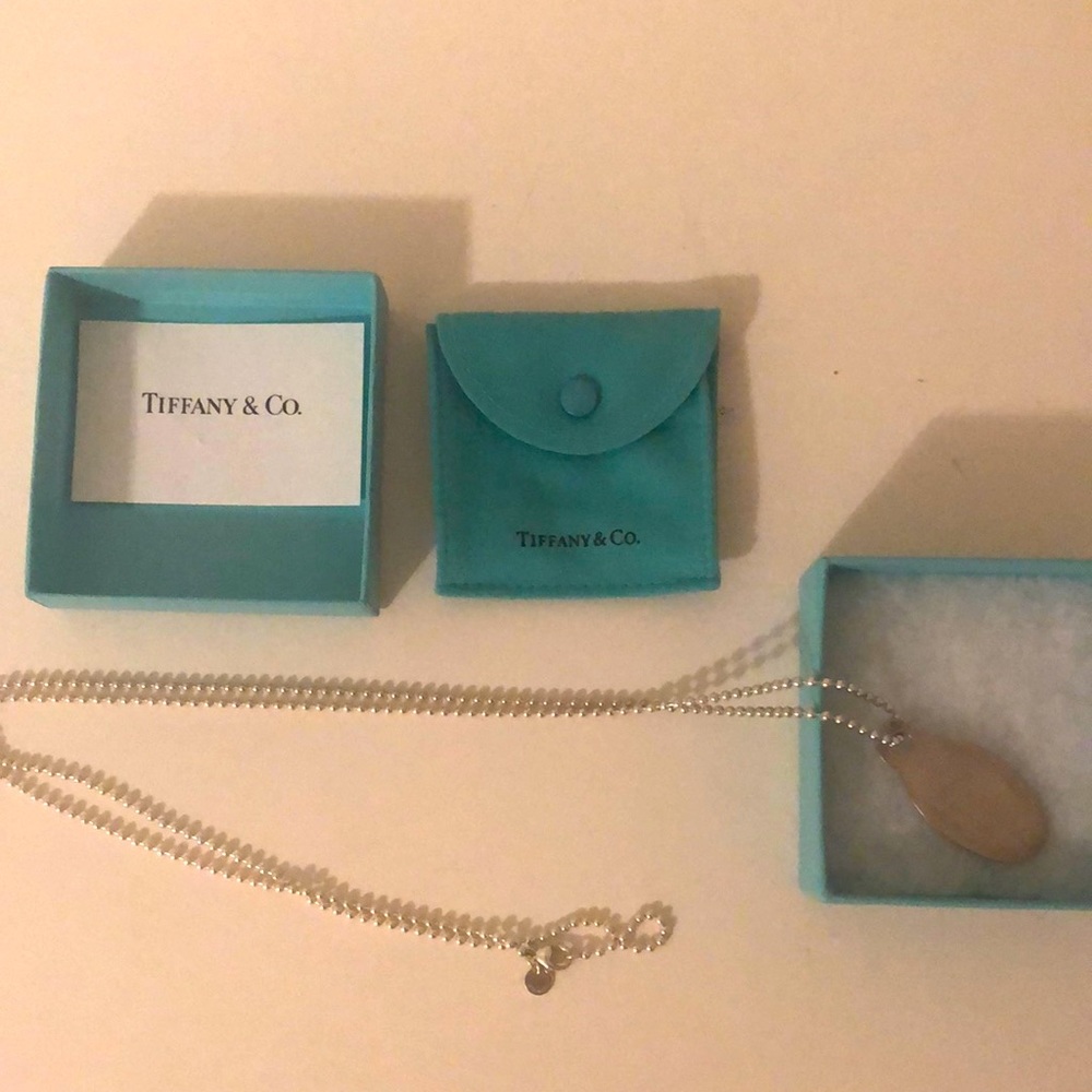 Return to Tiffany Oval Pendant Necklace